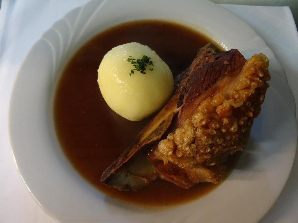 Gasthof Zum Goldenen Lamm Wettelsheim Exteriör bild