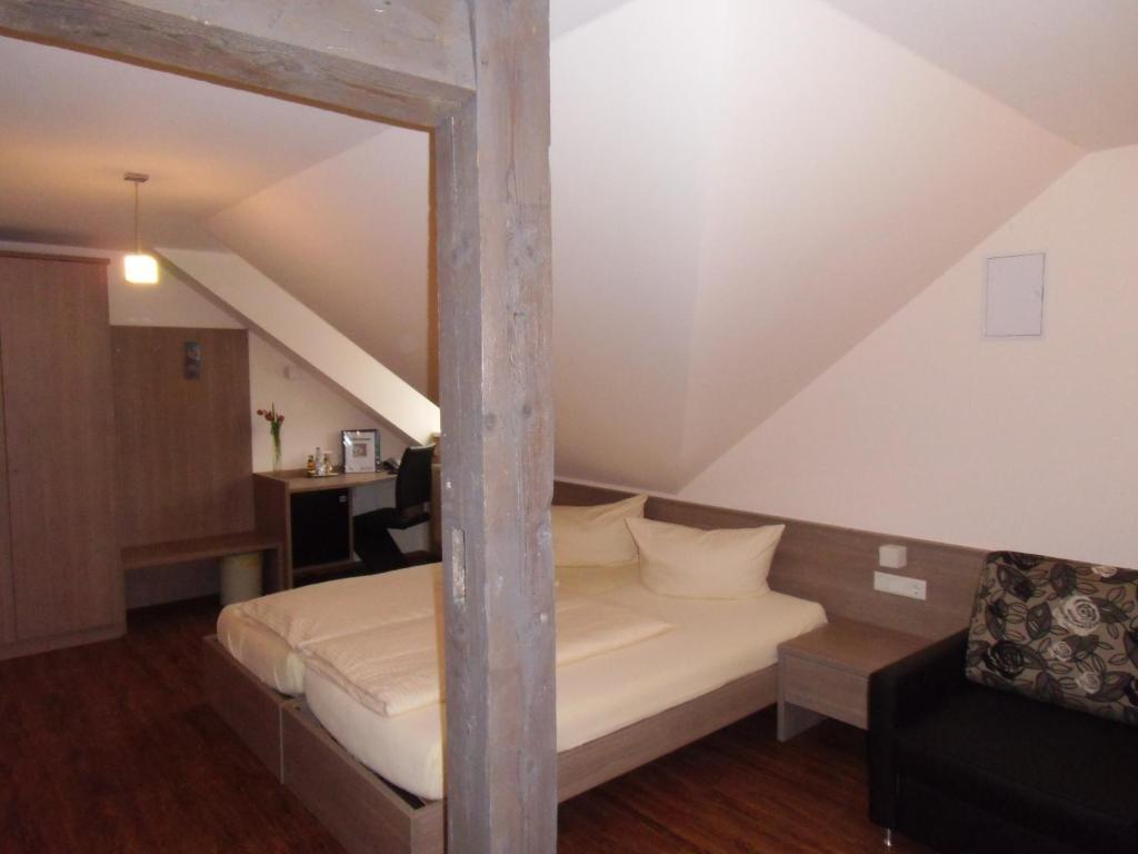 Gasthof Zum Goldenen Lamm Wettelsheim Rum bild